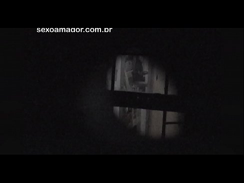 ❤️ Blondie blir hemligt videofilmad av en voyeur från grannskapet gömd bakom ihåliga tegelstenar ❤️ Sexvideo at us sv.extratorrents.top ﹏